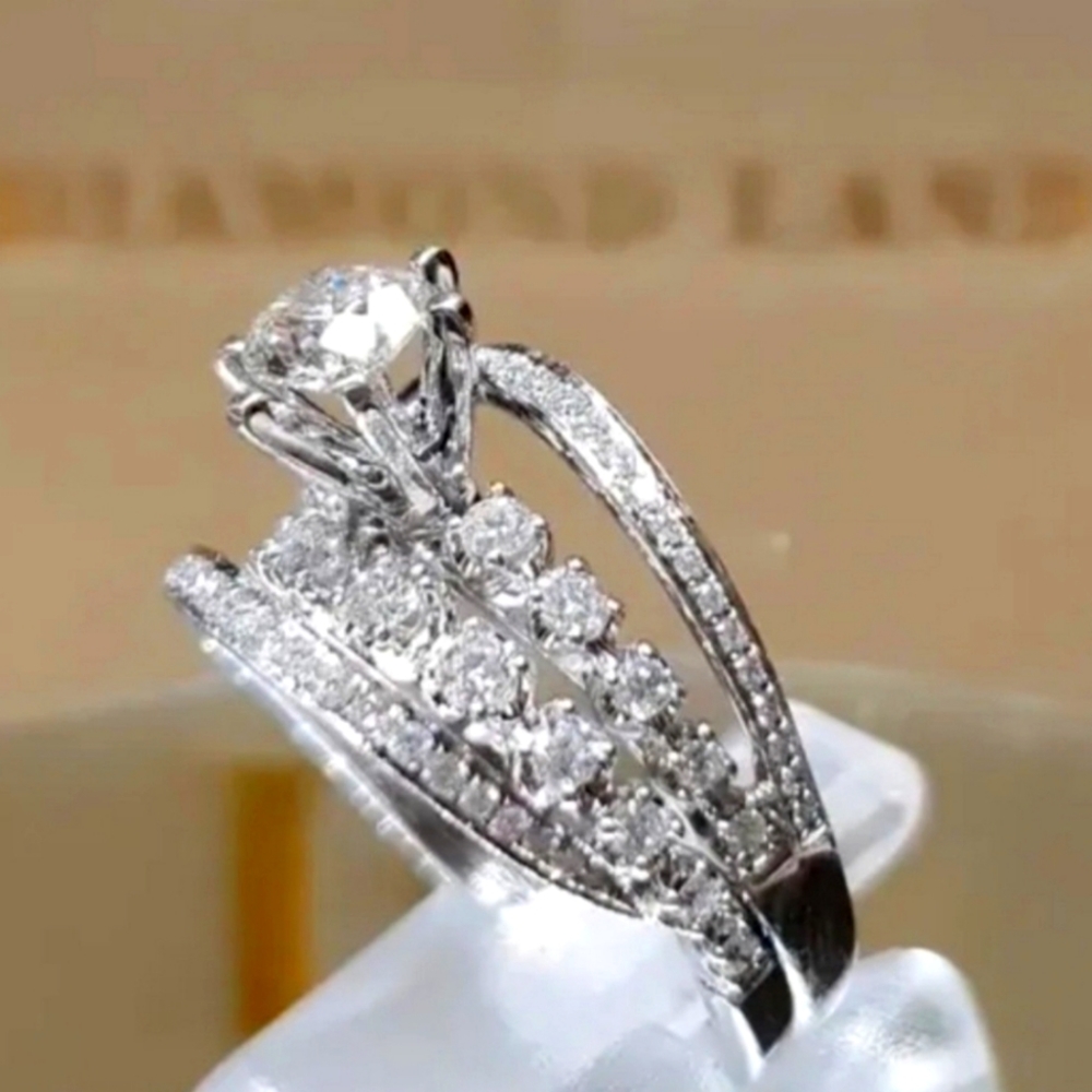 Gorgeous white sapphire ring set